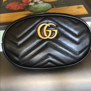 Black leather Gucci Marmont Matelasse belt bag size 85